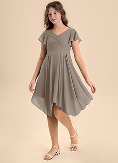 Azazie Janeaurelia Junior Abito A-Line in Chiffon Plissettato Taupe image3