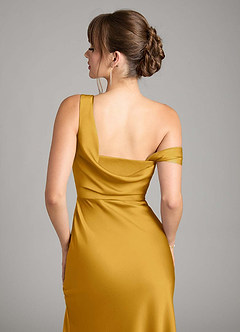 Azazie Madelyn Jurken voor bruidsmeisjes Converteerbaar Jurk van Stretch Satijn met Zeemeermin One-Shoulder Boterbabbelaar image7