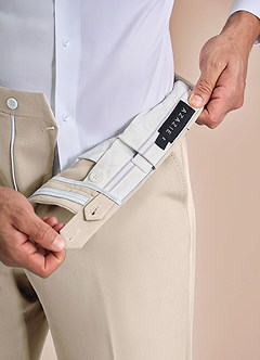 front William Tan Pantalones de vestir