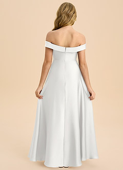 Azazie Sissy Junior Klänning av A-Line i Stretch Satin Off the shoulder image2