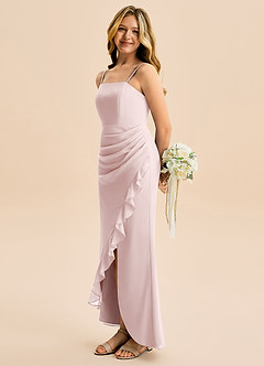 Azazie Buzzy Junior Robe Fourreau en Mousseline de soie Plissée Rose Pâle image1