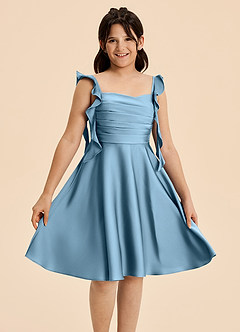 Azazie Kira Junior Vestido de Azul Acero de Satén Elástico de Corte en A con Volante image3