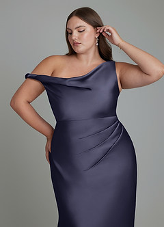 Azazie Emerson Robes de demoiselle d'honneur Robe Sirène en Satin extensible Épaules dénudées Bleu Orageux image10