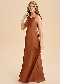 Azazie Gumdrop Junior 엠파이어 주름진 스트레치 새틴 플로어 길이 주니어 신부 들러리 드레스 image5