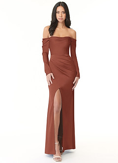 Azazie Hallie Vestidos de damas de honor Vestido de Castaño de Satén Elástico de Corte Recto Convertible con Manga larga con hombros descubiertos image4