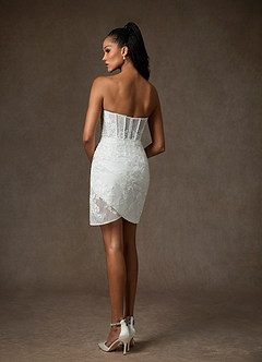 Azazie Hari Vestidos de novia Vestido de Diamante Blanco de Encaje de Corte Recto con Escote de Corazón image2