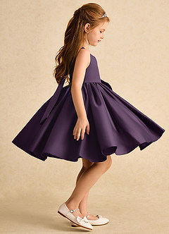 Azazie Jessie vestidos de niña de las flores Vestido de Ciruela de Satin Mate de Corte En A con Lazo image3