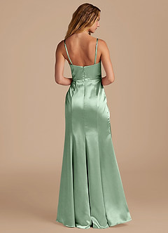 Azazie Marzia Robes de demoiselle d'honneur Robe Sirène en Satiné métallisé Plissée Matcha image5
