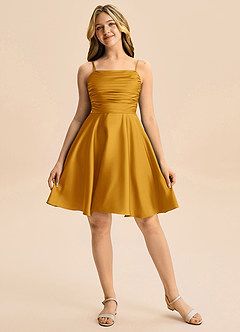 Azazie Miko Junior Vestido de Caramelo de Satén Elástico de Corte en A con Plisado image5