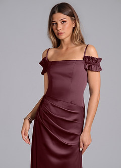 Azazie Kalysia Robes de demoiselle d'honneur Robe Sirène Convertible en Satin extensible Épaule décolletée Sangria image5