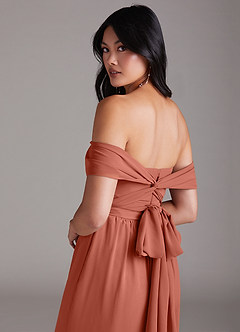 Azazie Lamara Robes de demoiselle d'honneur Combinaison Convertible en Mousseline de soie Épaule décolletée Argile image6