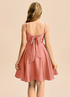 Azazie Miko Junior A라인 주름진 스트레치 새틴 미니 주니어 신부 들러리 드레스 image2