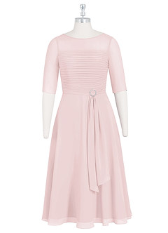 Azazie Naomi vestidos de madre de la novia Vestido de Rosa Rubor de Gasa de Corte En A con Cuello barco plisado image7