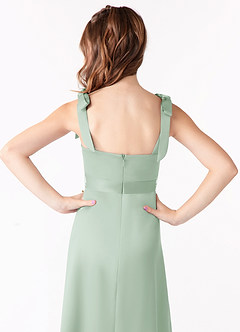Azazie Barbara Vestido de Agave de Satin Mate de Acampanado con Lazo image4