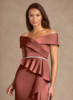 Azazie Dareia Mère de la mariée Robes Robe Sirène en Satin extensible Épaule décolletée Auburn image9