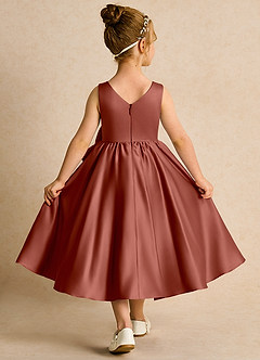 Azazie Hermia Robe Demoiselle D'honneur Fillette Robe Trapèze en Mat Satiné Sans manches Auburn image2