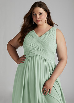 Azazie Flora Kleider zum Anprobieren zu Hause A-Linie Plissee Chiffon Kleid Agave image15