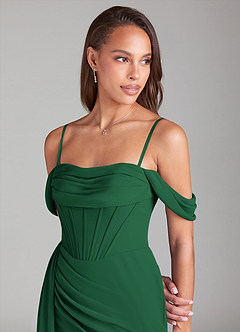 Azazie Amyra Jurken voor bruidsmeisjes Converteerbaar Jurk van Chiffon met Kolom Off the Shoulder Donkergroen image7