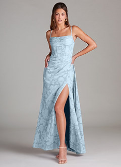 Azazie Denisa Robes de demoiselle d'honneur Robe Fourreau en Blumen-Burnout Plissée Bleu Ciel image3