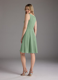 Azazie Shirley Mère de la mariée Robes Robe Trapèze en Mousseline de soie Plissé Scoop Matcha image7