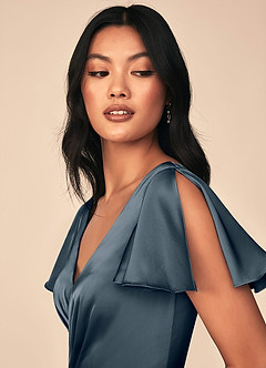 Azazie Soren Robes de demoiselle d'honneur Robe Trapèze en Satin extensible Plissée Violet Crépusculaire image6