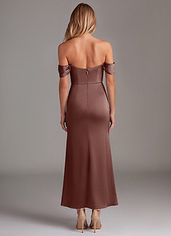 Azazie Saige Robes de demoiselle d'honneur Robe Sirène en Satin extensible Épaule décolletée Expresso image8