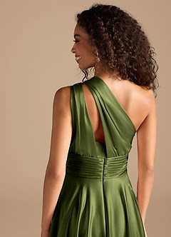 Azazie Charlize Robes de demoiselle d'honneur Robe Trapèze en Satiné métallisé Ue épaule Olive image3