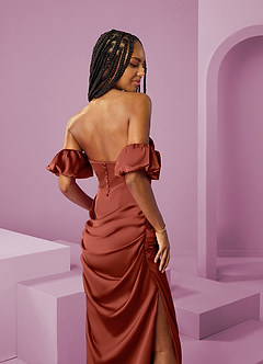 Barbie ♥ Azazie Robes de demoiselle d'honneur Robe Fourreau Convertible en Satin extensible Épaule décolletée Terracotta image8