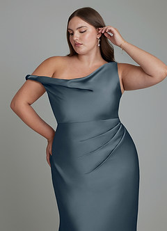 Azazie Emerson Robes de demoiselle d'honneur Robe Sirène en Satin extensible Épaules dénudées Violet Crépusculaire image12