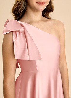 Azazie Penguin Junior Robe Trapèze en Satin extensible Arc Rose Poudré image7