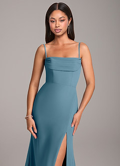 Azazie Saige Abiti da Damigella Abito Convertibile Tubino in Chiffon a Spalla Scoperta Bermuda image2