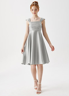 Azazie Amira Junior A-Linie Plissee Stretch-Satin Kleid Silber image1