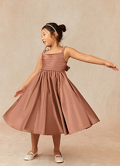 Azazie Cutie Pie vestidos de niña de las flores Vestido de Bronceador de Satin Mate de Corte En A con Plisado image3