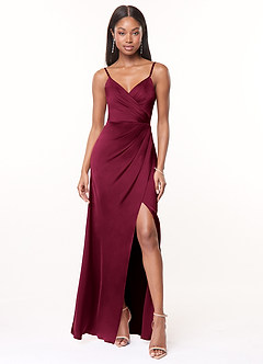 Azazie Maci Robes de demoiselle d'honneur Robe Trapèze en Satin extensible Col V plissé Bourgogne image1