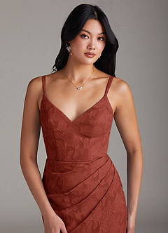 Azazie Leo Robes de demoiselle d'honneur Robe Fourreau en Blumen-Burnout Plissée Terracotta image5