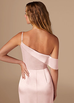 Azazie Lia Venta Final Vestido de Rosa Rubor de Satén Metálico de Corte Recto con Hombro unilateral image2