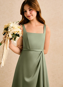 Azazie Emiko Girls Formal Abiti da Ragazza di Fiori Abito A-Line in Raso Opaco Plissettato Pistacchio image5