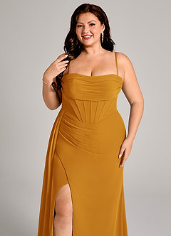 Azazie Amyra Robes de demoiselle d'honneur Robe Fourreau Convertible en Mousseline de soie Épaule décolletée Caramel écossais image11