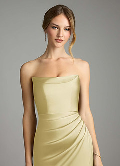 Azazie Leonis Jurken voor bruidsmeisjes Converteerbaar Jurk van Stretch Satijn met Zeemeermin Geplooid Citroensorbet image4