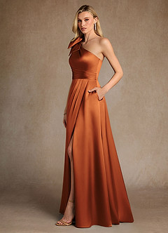 Azazie Easton Mère de la mariée Robes Robe Trapèze en Satin extensible Une épaule Cannelle image2