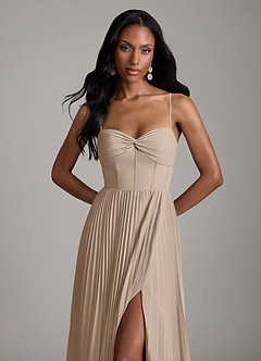 Azazie Akiko Robes de demoiselle d'honneur Robe Trapèze en Mousseline de soie Décolleté en cœur Taupe image2