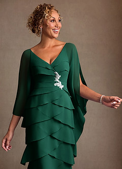 Azazie Arabinda Abiti per la Madre della Sposa Abito Tubino in Chiffon Increspato Smeraldo image5