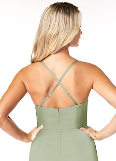 Azazie Marzia Abiti da Damigella Abito Tubino in Raso Elasticizzato Plissettato con Scollo a Cappuccio Verde Salvia image3
