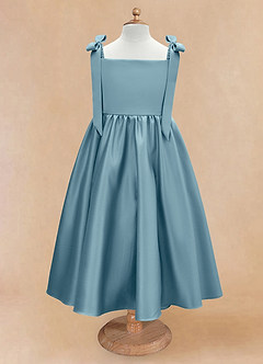 Azazie Chelsie vestidos de niña de las flores Vestido de Azul Malhumorado de Satin Mate de Corte En A con Lazo image5