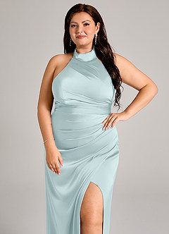 Azazie Jemma Robes de demoiselle d'honneur Robe Fourreau en Satin extensible Plissée Brume image8