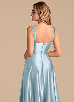 Azazie Shaude 신부 들러리 드레스 A라인 주름진 메탈릭 새틴 바닥 길이 드레스 image7