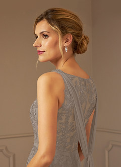 Azazie Joules Mère de la mariée Robes Robe Trapèze en Mousseline de soie Paillettes Taupe image7