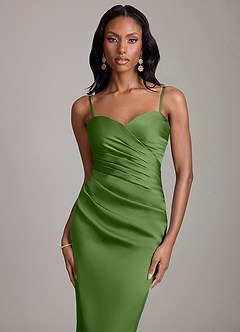 Azazie Sonora Vestidos de damas de honor Vestido de Albahaca de Satén Elástico de Corte Recto con Sin tirantes image3