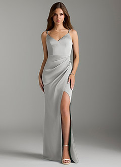 Azazie Leo Robes de demoiselle d'honneur Robe Fourreau en Satin extensible Plissée Argent image1