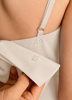Azazie Jaella Girls Formal Abiti da Ragazza di Fiori Abito A-Line in Chiffon Plissettato Alabastro Bianco image4